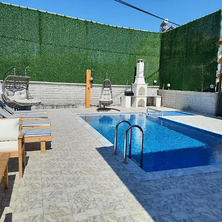 Villa Silent 1 *