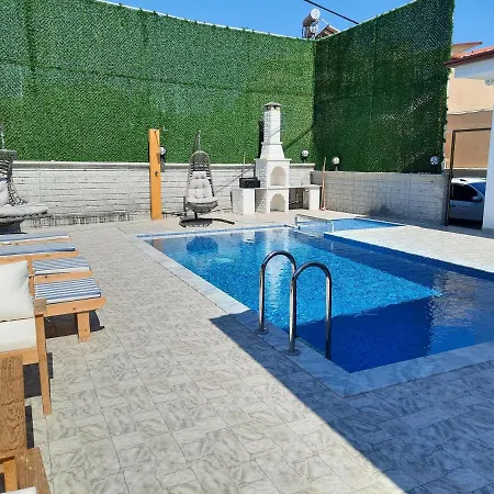 Villa Silent 1